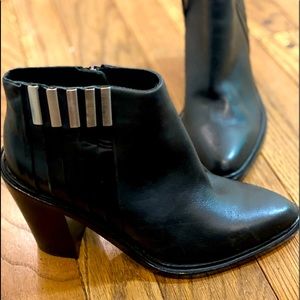 L.A.M.B any Gwyn Stefani ankle heeled boot black